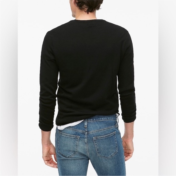 J Crew Machine-washable merino wool-blend V-neck sweater - Picture 2 of 3